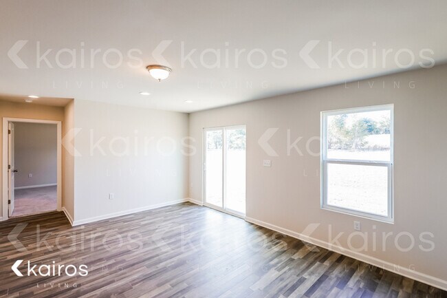 Foto del edificio - 157 Cora Rd.