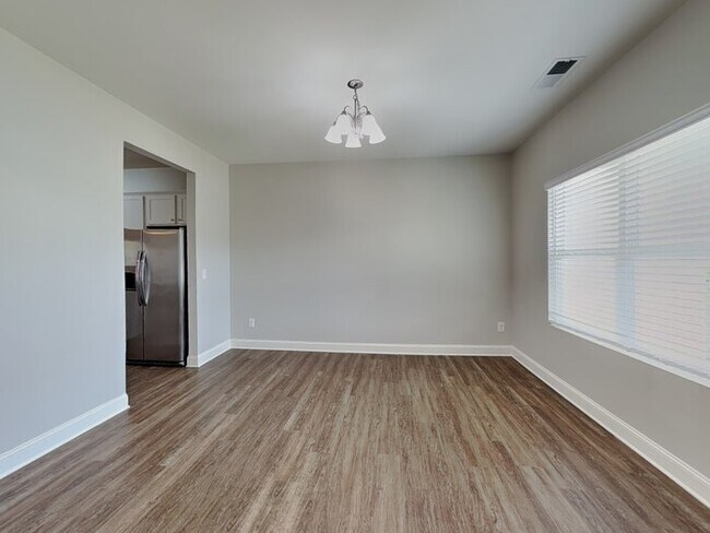 Foto del edificio - 3800 Sapphire Ridge Ct