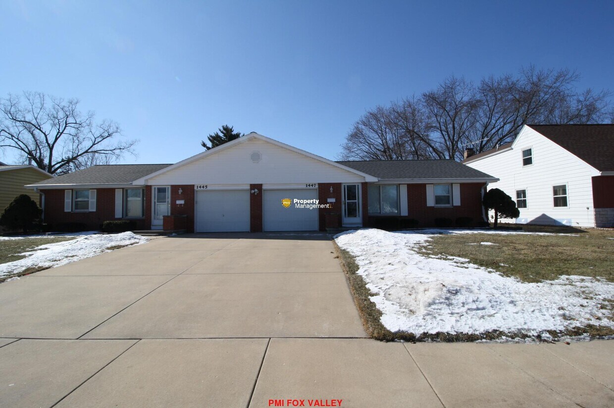 Primary Photo - 1447 Division St