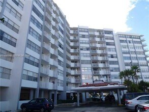 Building Photo - 1300 NE Miami Gardens Dr