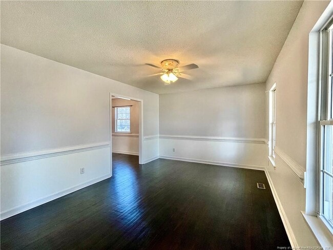 Building Photo - 239 Yorkshire Dr