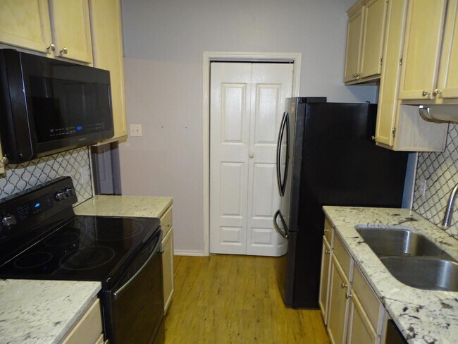 Foto del edificio - 5102 80th St
