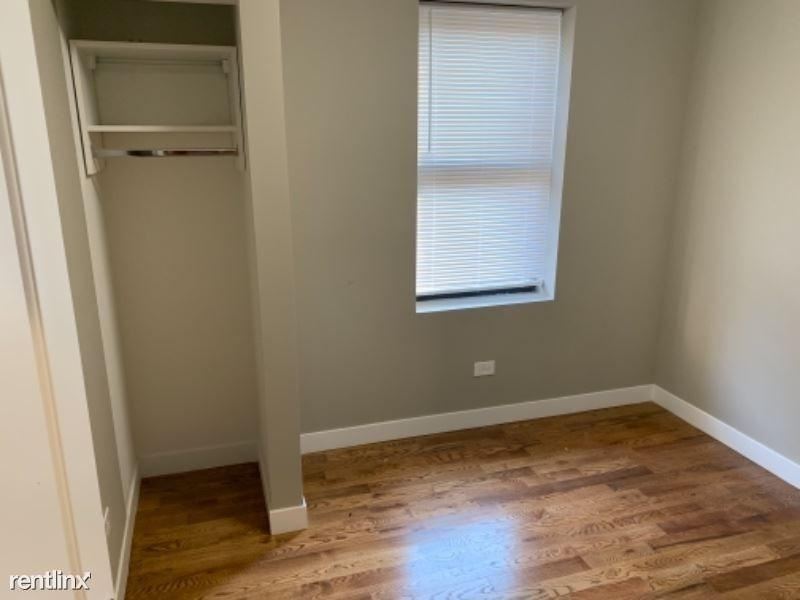 Foto del edificio - 1 br, 1 bath House - 4625 S Drexel Blvd