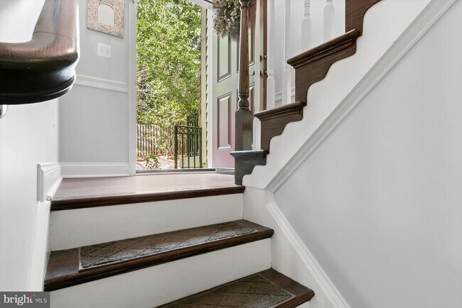 Foto del edificio - 7207 Phelps Hill Ct