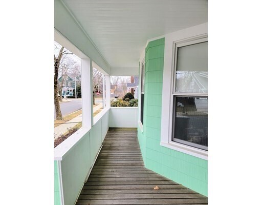 Foto del edificio - 10 Greenwood Ave