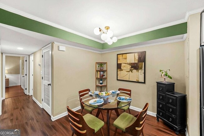 Foto del edificio - 404 McGill Pl NE