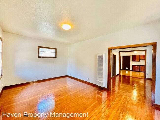 Foto del edificio - 2 br, 1 bath House - 1018 NE 70th St