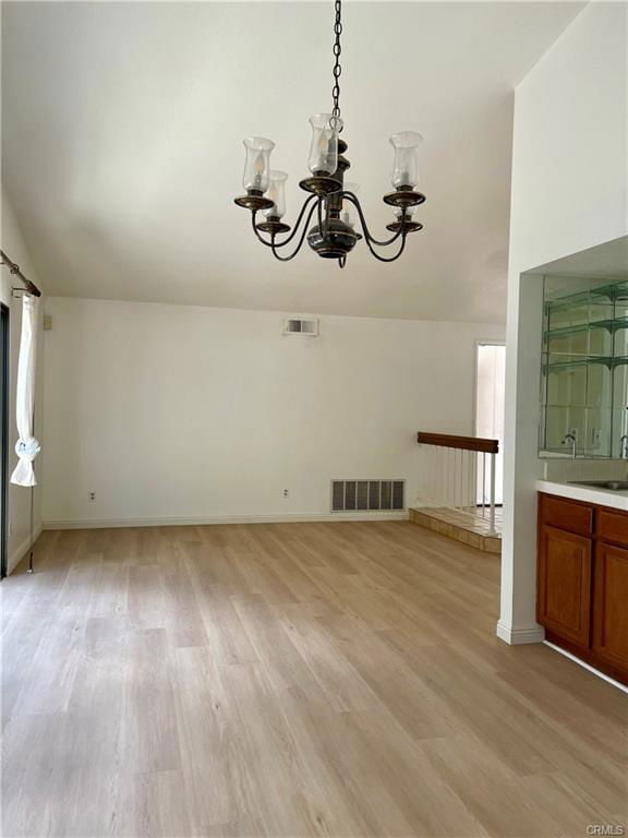 Foto del edificio - 1214 Vassar Ln
