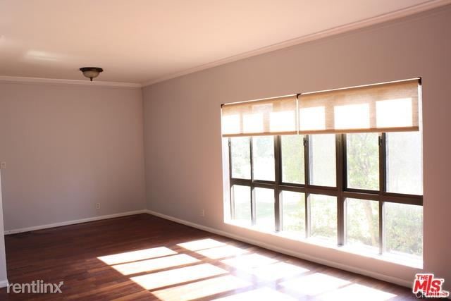 Foto del edificio - 647 Wilcox Ave
