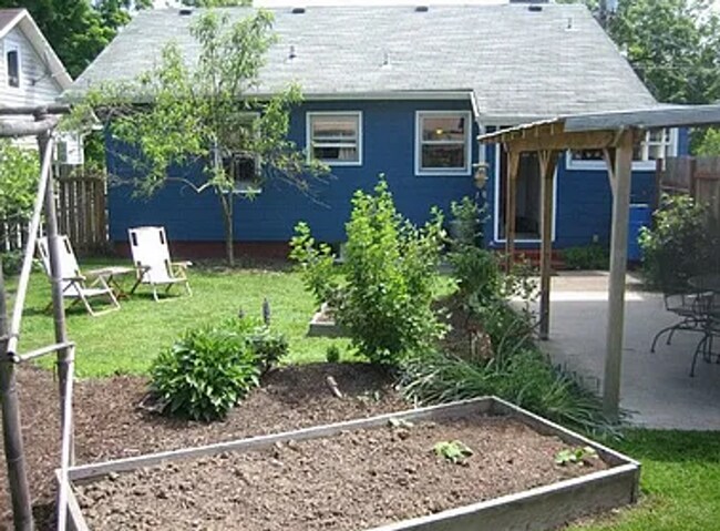 Foto del edificio - Classic 2 bedroom bungalow in Sellwood