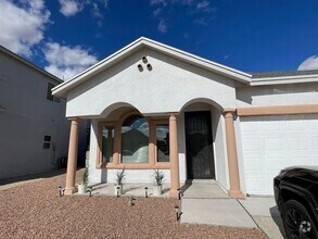 Building Photo - 14849 Tierra Escape Ave