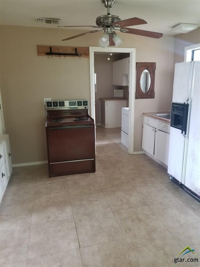 Foto del edificio - 15066 TX-64