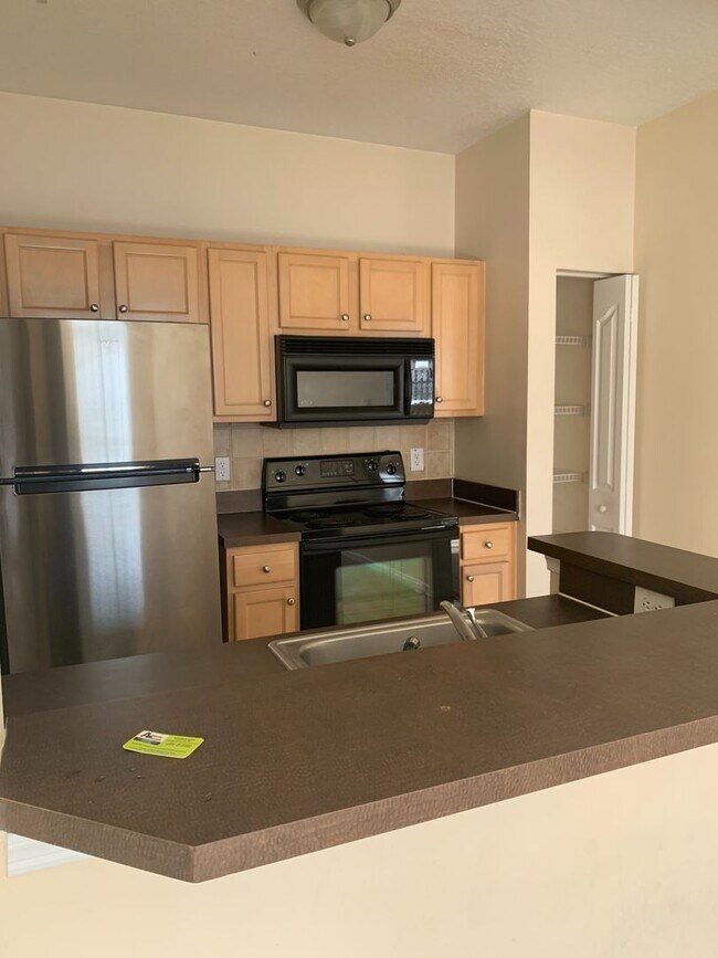 Building Photo - 12825 Madison Pointe Cir, Unit 303, Orland...