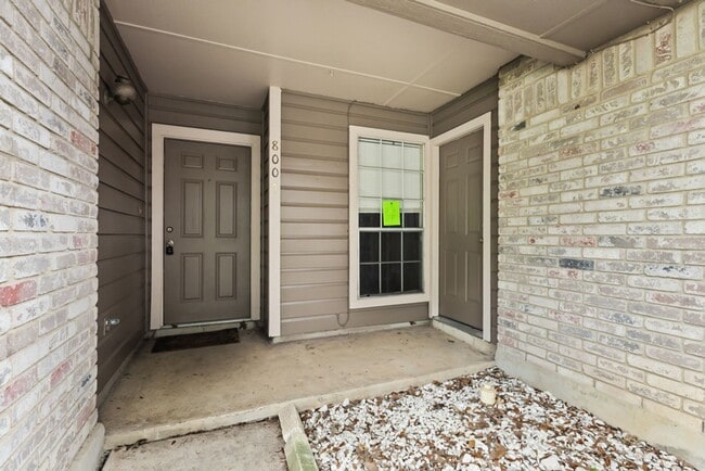 Foto del edificio - 3 Bedroom/2 Bath Woodcrest Subdivision
