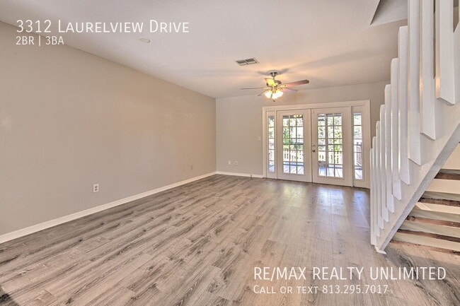 Foto del edificio - 3312 Laurel View Dr