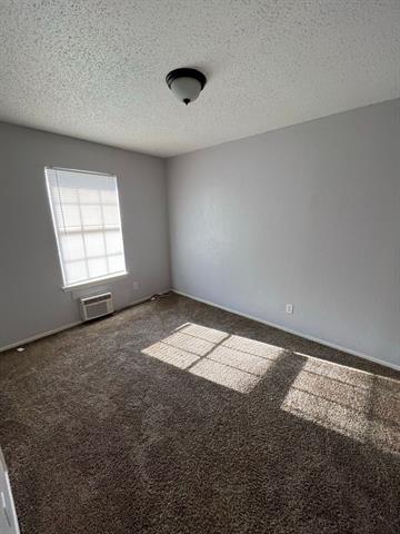 Foto del edificio - 2408 N Willis St