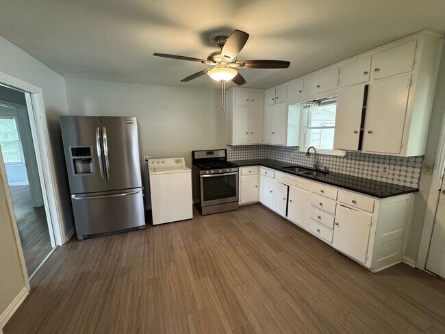 Foto del edificio - Updated Central Waco Home
