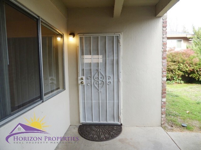 Building Photo - 7449 Tiara Way