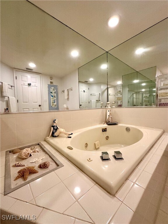 Building Photo - 320 Horse Creek Dr