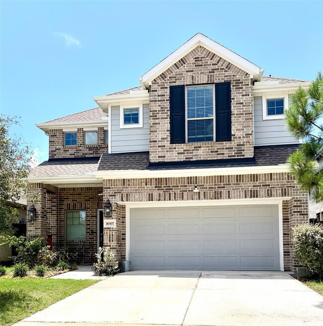 Building Photo - 16307 Little Pine Creek Dr