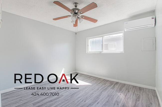 Building Photo - 927 Daisy Ave