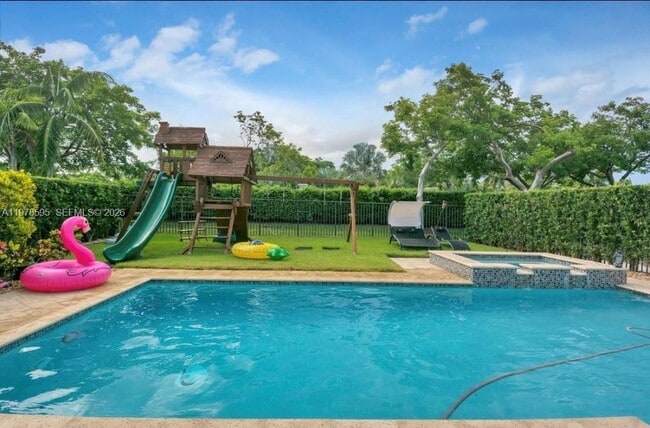 Foto del edificio - 3782 NW 85th Terrace