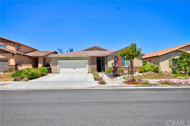 Primary Photo - 28620 Triple C Ranch Rd