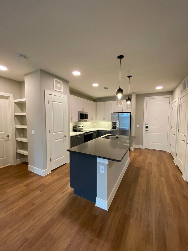 Building Photo - 948 Narwhal Dr