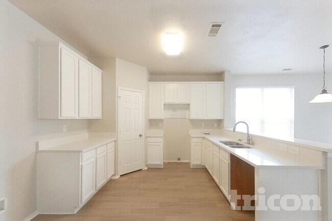 Foto del edificio - 13124 Settlers Trail