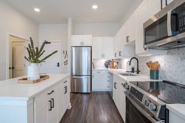 Building Photo - J Optimist Park