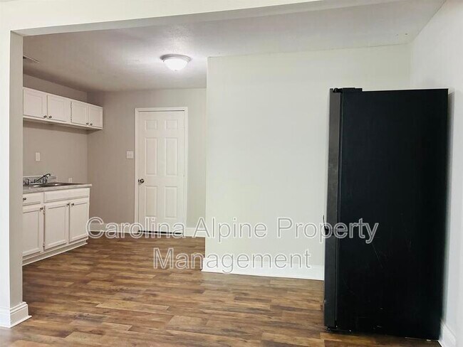 Foto del edificio - 113 Bingo Ln