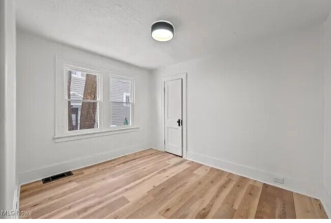 Foto del edificio - 2020 13th St SW