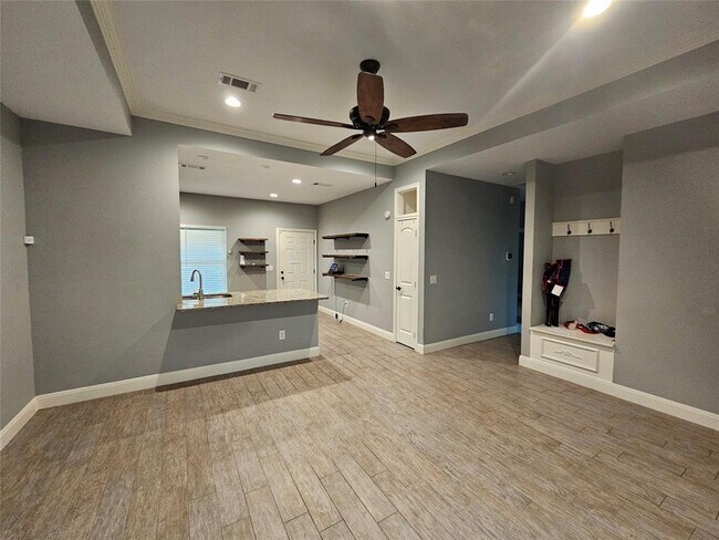 Foto del edificio - 310 Munson St