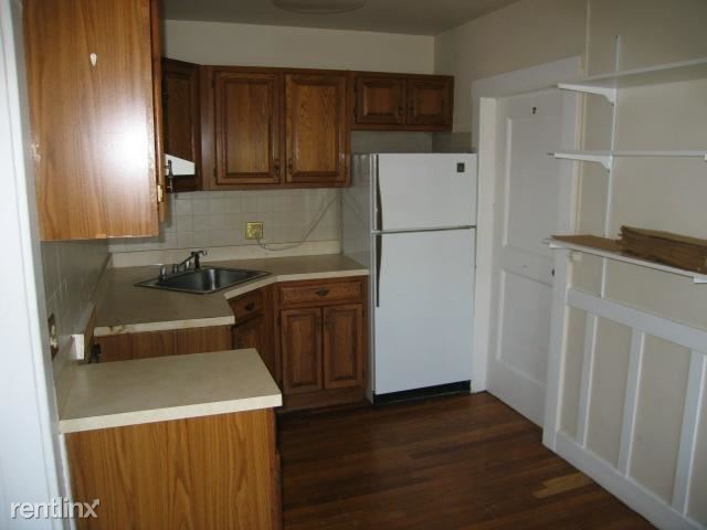 Building Photo - 1 br, 1 bath Apartment - 19 College Ave # 44