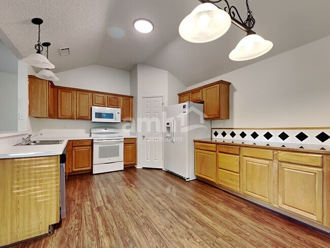 Building Photo - 1307 High Crest Drive