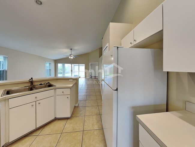 Foto del edificio - 4905 70th St E