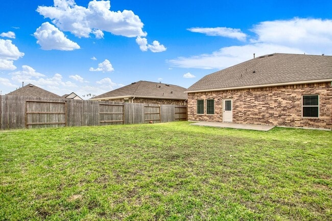 Building Photo - 5110 Sunvalley Bend Dr