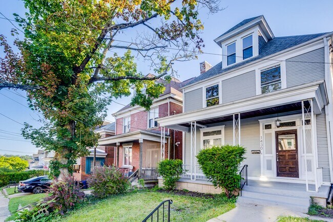 Foto del edificio - 1430 Rockland Ave