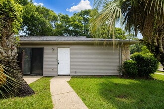Building Photo - 6801 Tiki Ln
