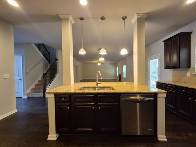 Building Photo - 3588 Woodshade Dr