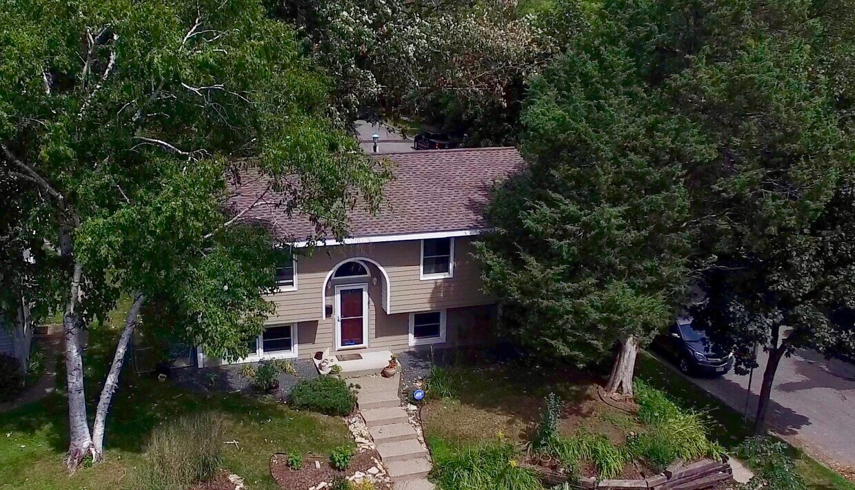 Front of house on large corner lot - 1161 Goodrich Ave