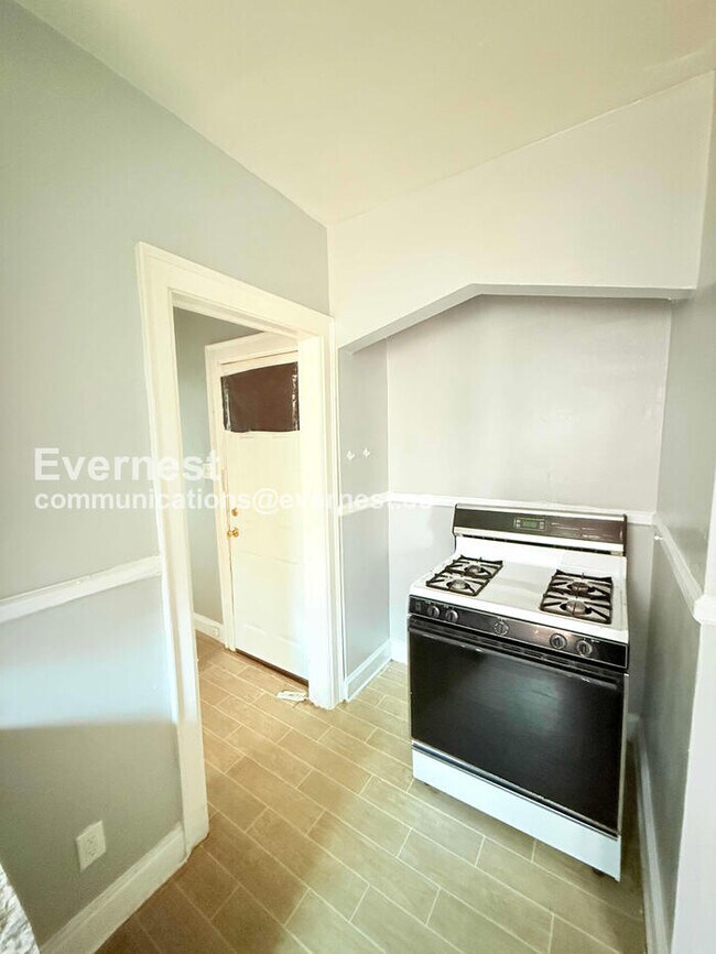 Foto del edificio - 4066 Tyler St