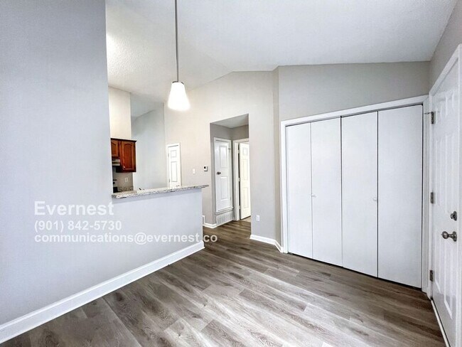 Foto del edificio - 7593 Lilly Dr