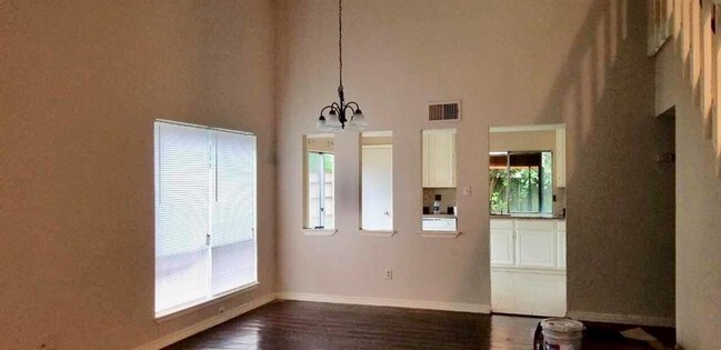 Building Photo - 7211 Seton Lake Dr