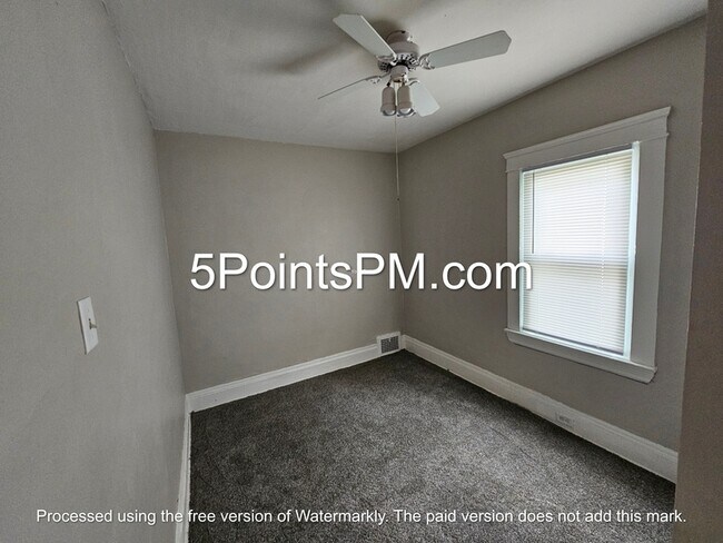 Foto del edificio - 4019 E 143rd St