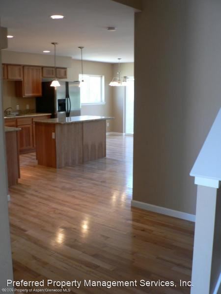 Building Photo - 640 Alder Ridge Ln