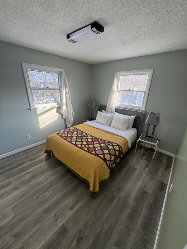 Building Photo - 3742 School St