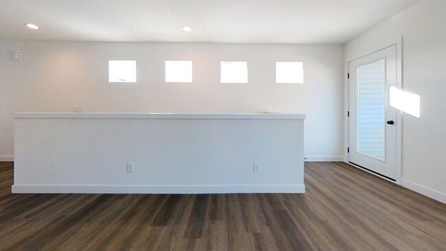 Foto del edificio - 0 Kyle Ln