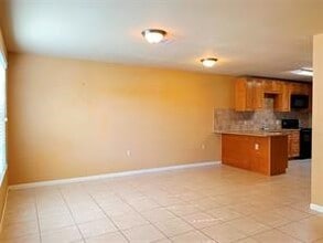 Building Photo - 10064 Emnora Ln