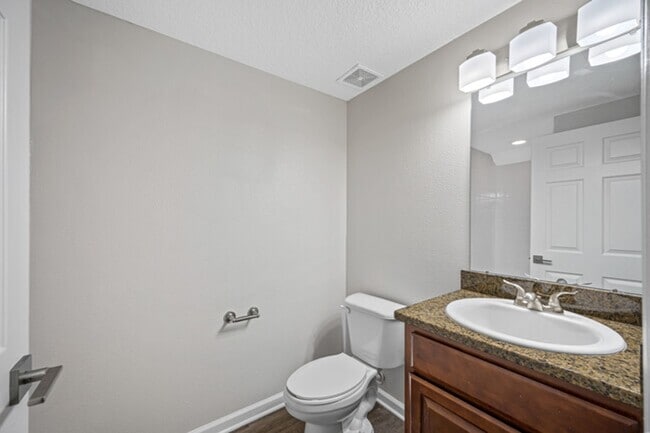 Building Photo - Town Park Villas